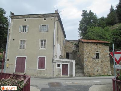 Maison - 230 m² - 8 pièces