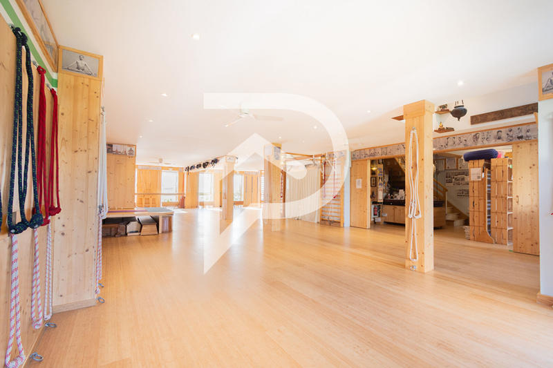 Appartement - 300 m² - 5 pièces