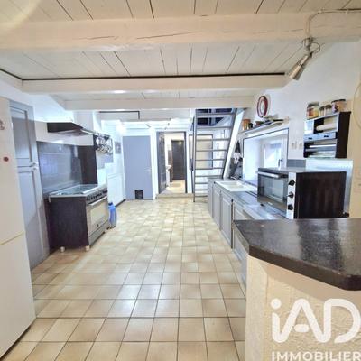 Maison - 110 m² - 4 pièces