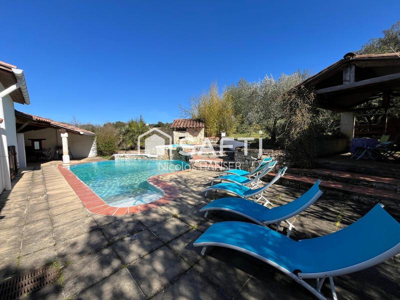 Maison - 165 m² - 6 pièces