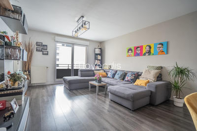 Appartement - 80 m² - 4 pièces