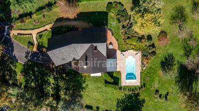 Maison - 300 m² - 10 pièces