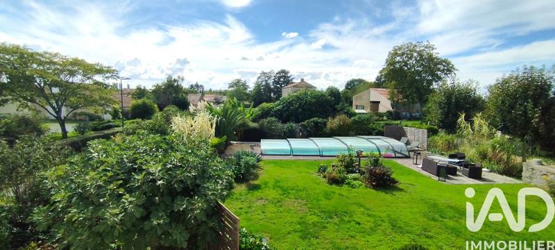 Maison - 198 m² - 5 pièces