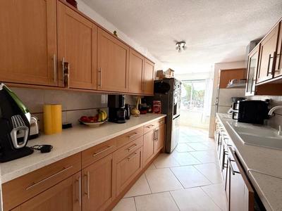 Appartement - 97 m² - 4 pièces