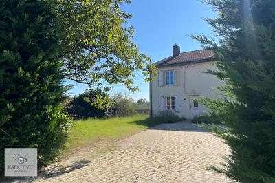 Maison - 194 m² - 6 pièces