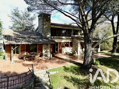 Maison - 155 m² - 5 pièces