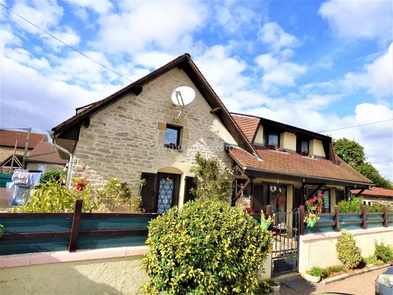 Maison - 124 m² - 6 pièces