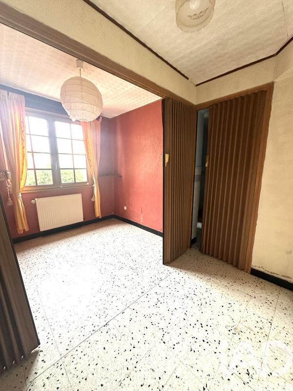 Maison - 85 m² - 5 pièces