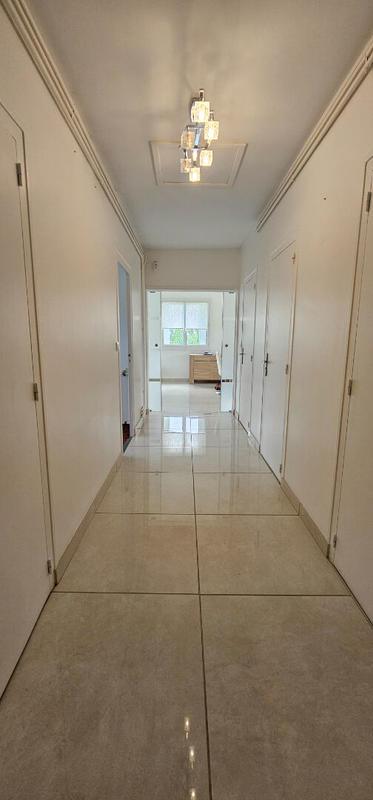 Appartement - 90 m² - 4 pièces