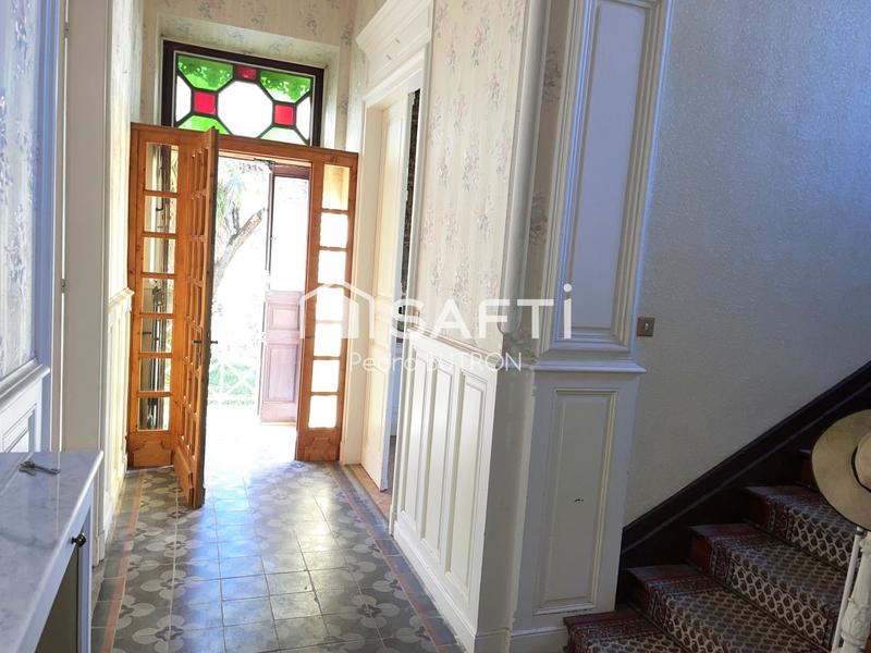 Maison de maîtres - 277 m² - 21 pièces