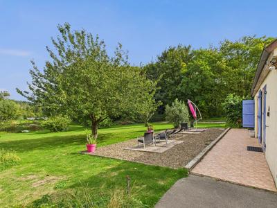 Maison - 298 m² - 11 pièces