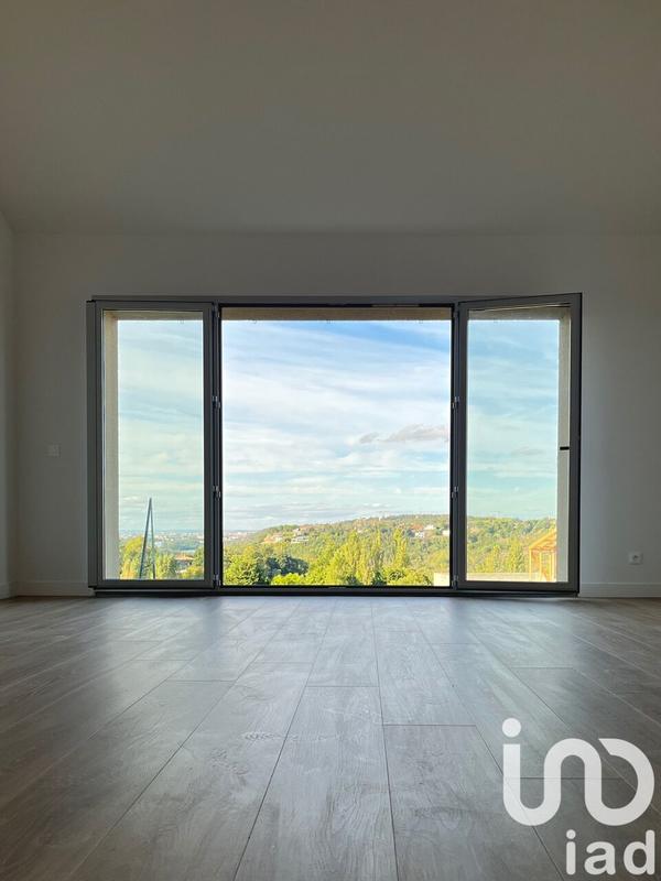 Maison - 227 m² - 7 pièces