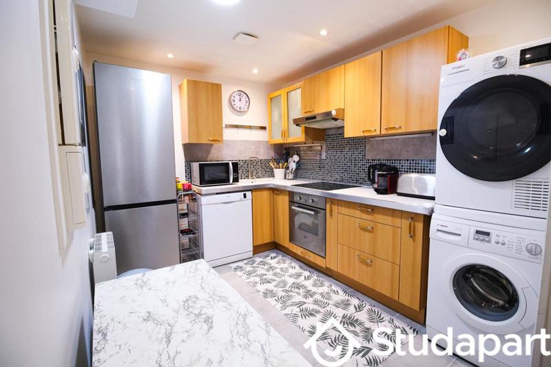 Chambre - 9 m² - 1 pièce