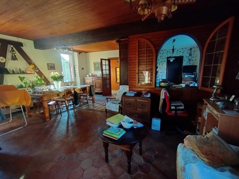 Maison - 209 m² - 7 pièces