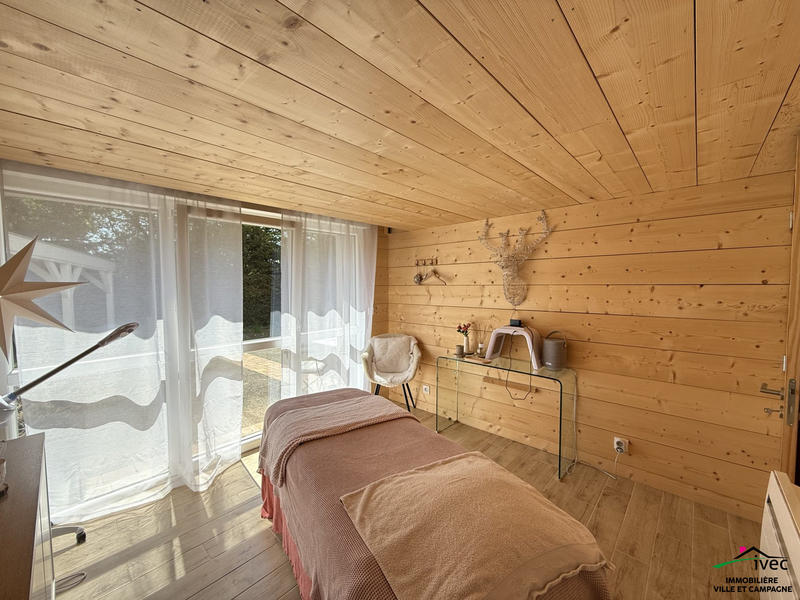 Maison - 226 m² - 8 pièces