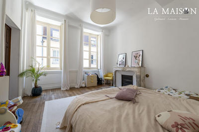 Appartement - 116 m² - 5 pièces