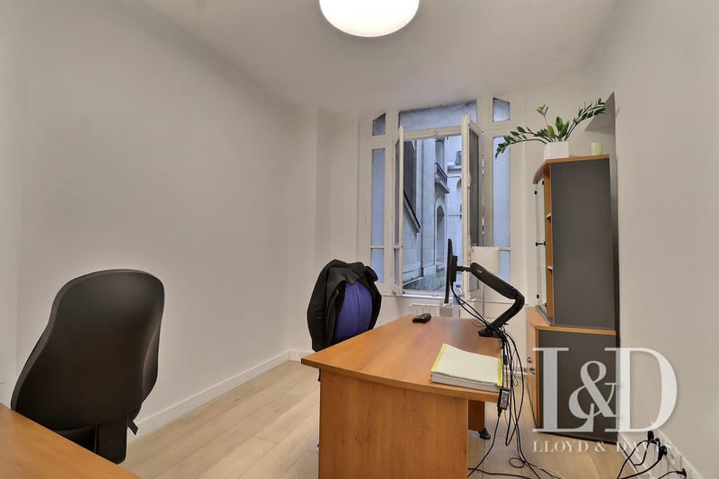 Bureau - 175 m² - 6 pièces