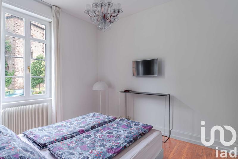 Maison - 307 m² - 11 pièces