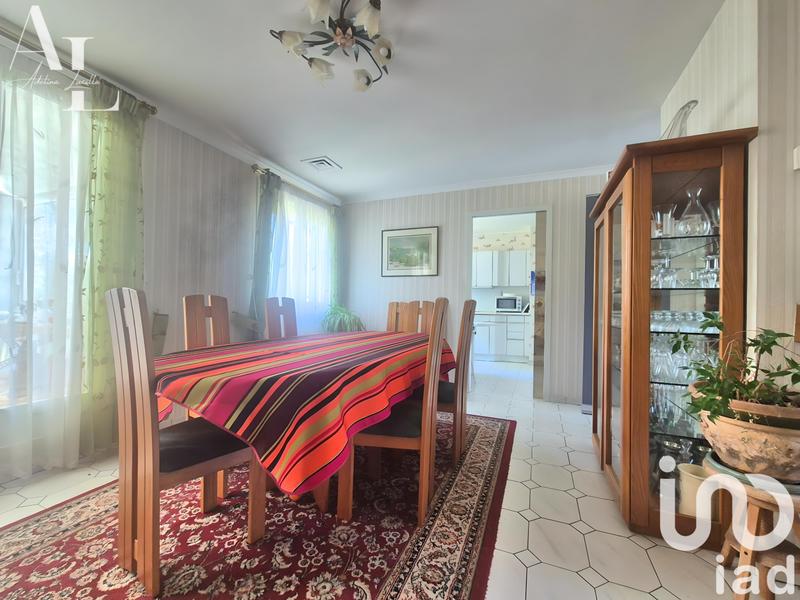 Maison - 197 m² - 8 pièces