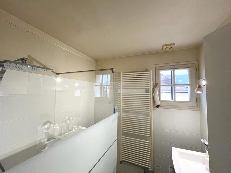 Maison - 185 m² - 7 pièces