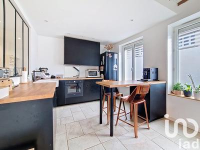 Maison - 88 m² - 4 pièces