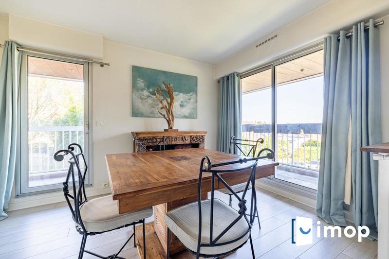 Appartement - 85 m² - 4 pièces