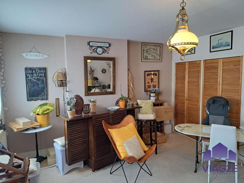 Appartement - 96 m² - 5 pièces