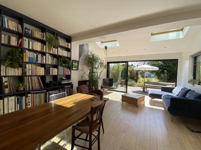 Maison - 90 m² - 4 pièces