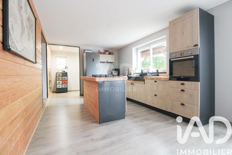 Maison - 160 m² - 8 pièces