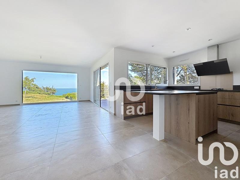 Maison - 160 m² - 9 pièces