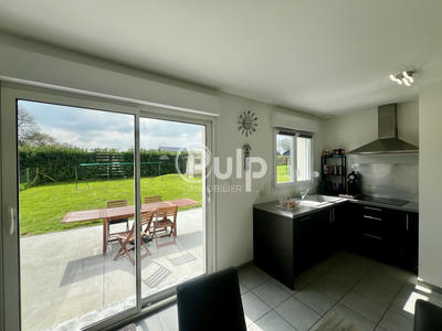 Maison - 90 m² - 6 pièces