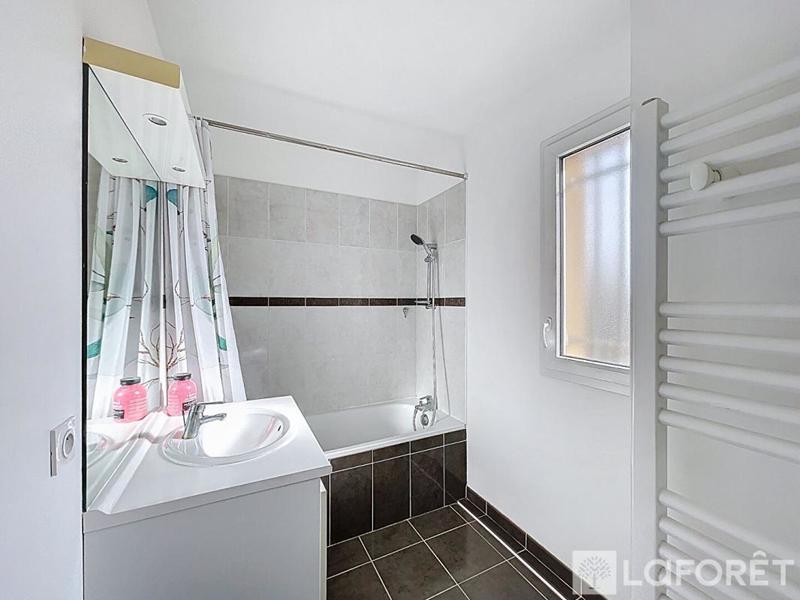 Maison - 77 m² - 4 pièces