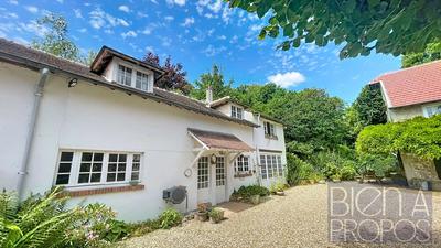 Maison ancienne - 340 m² - 10 pièces