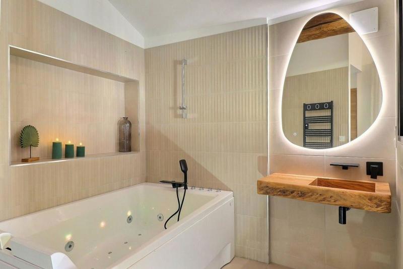 Bureau - 120 m² - 4 pièces