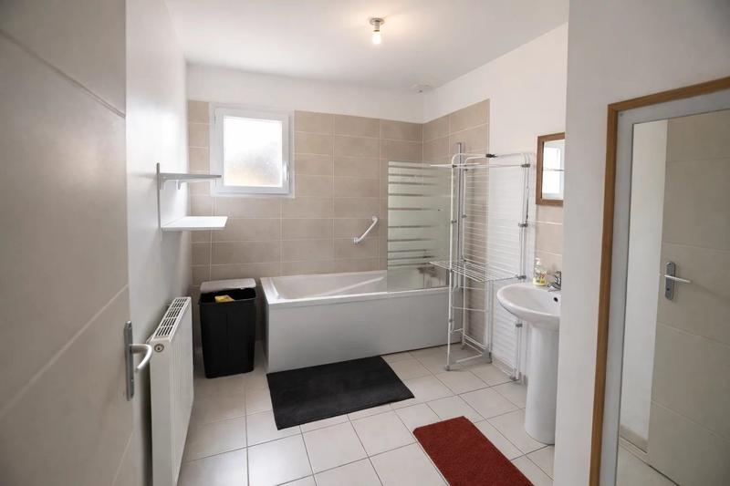 Maison - 88 m² - 5 pièces