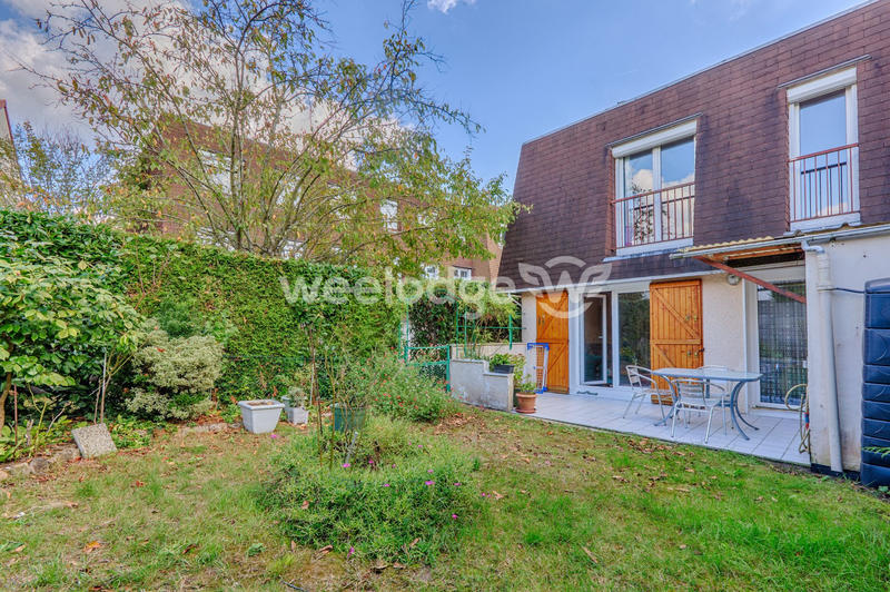 Maison - 97 m² - 6 pièces