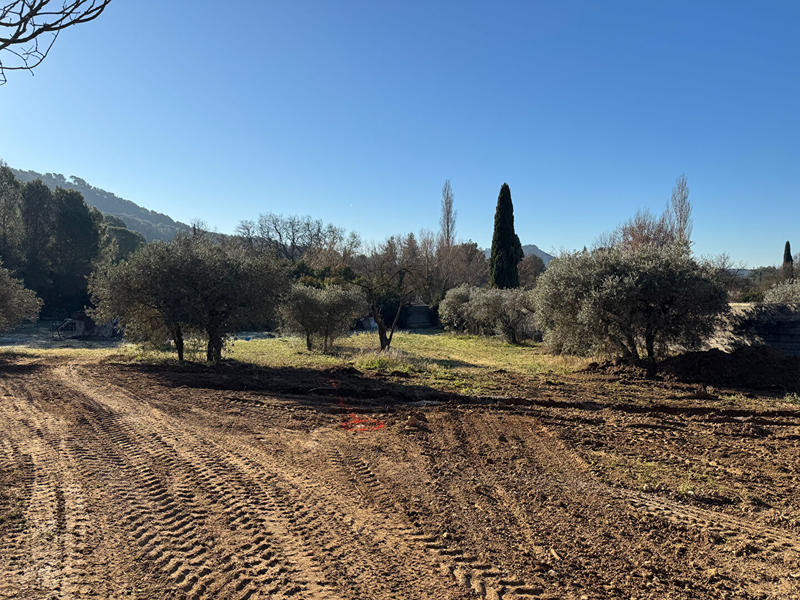 Terrain - 1 060 m²