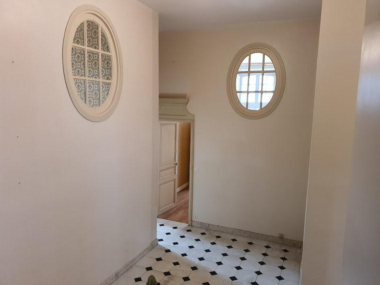 Appartement - 169 m² - 5 pièces