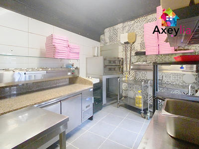 Local commercial - 81 m²