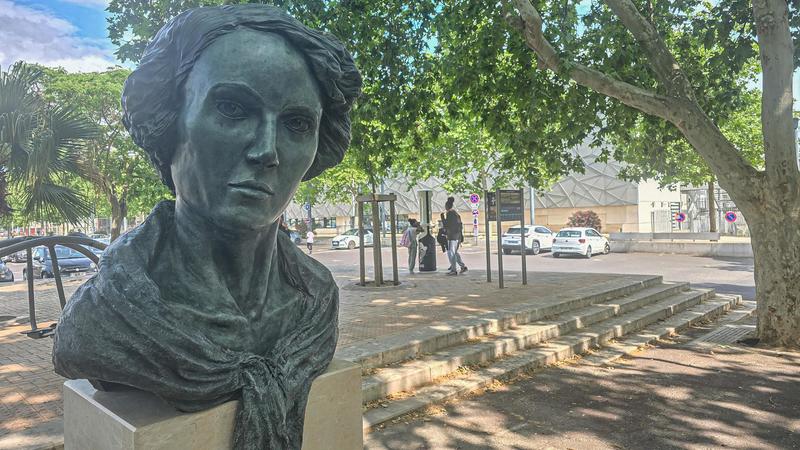 Visite Guidée Laure Moulin en sa Demeure