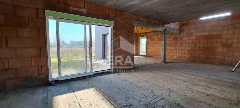 Maison - 180 m² - 7 pièces