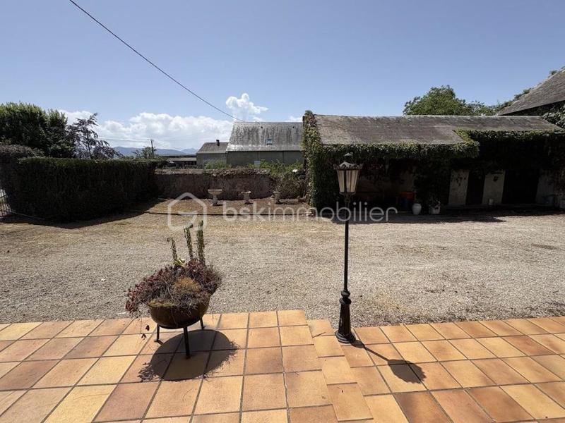 Corps de ferme - 290 m² - 14 pièces