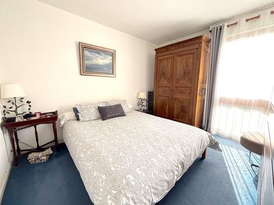 Appartement - 92 m² - 5 pièces