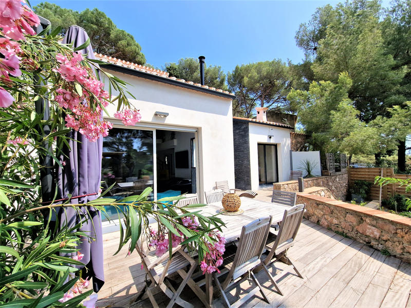 Maison - 213 m² - 6 pièces