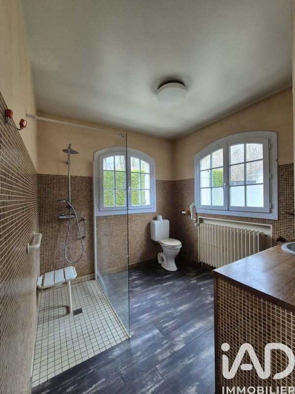 Maison - 175 m² - 8 pièces