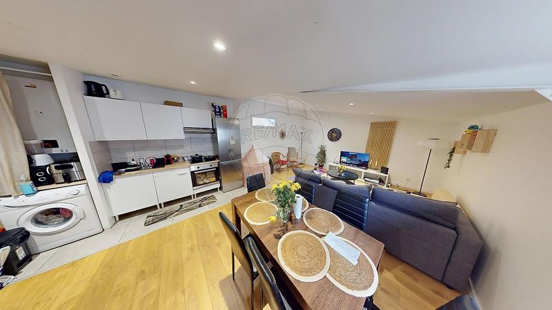 Local commercial - 190 m² - 6 pièces