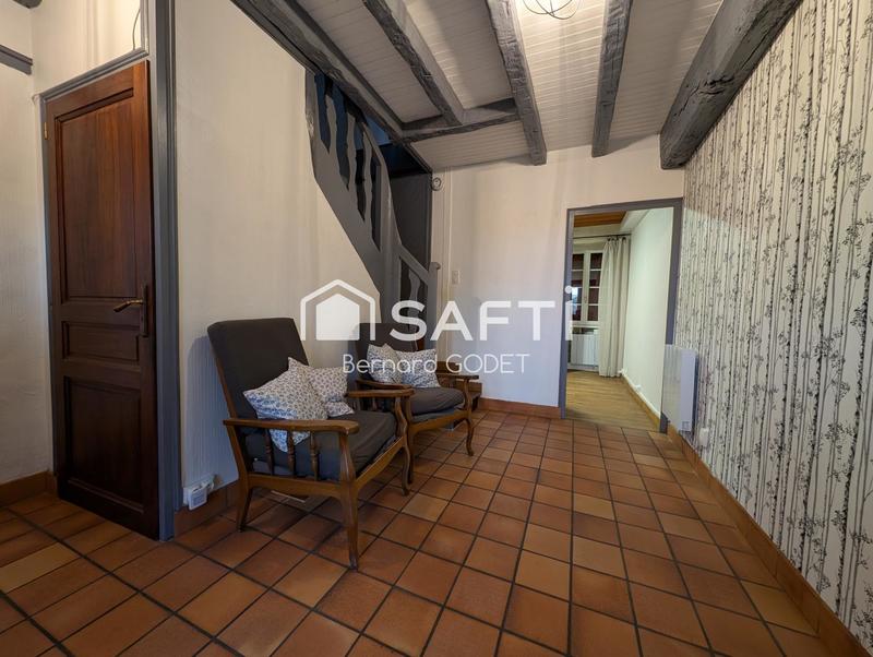 Maison - 219 m² - 8 pièces