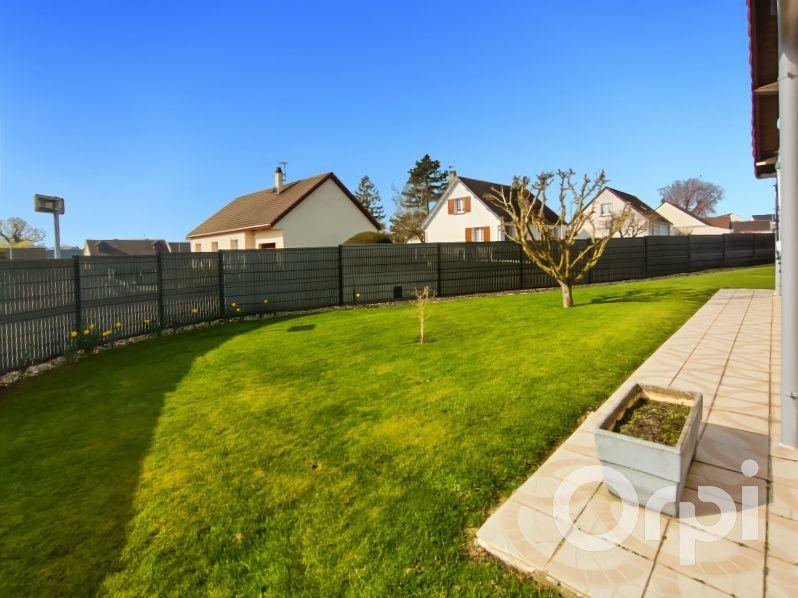 Maison - 94 m² - 4 pièces