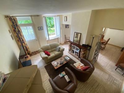 Maison - 195 m² - 7 pièces