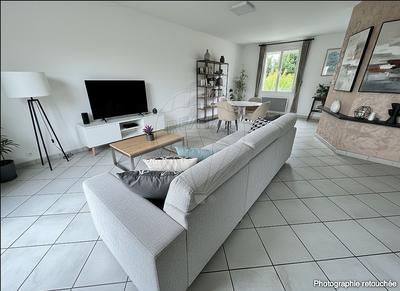 Maison - 137 m² - 6 pièces